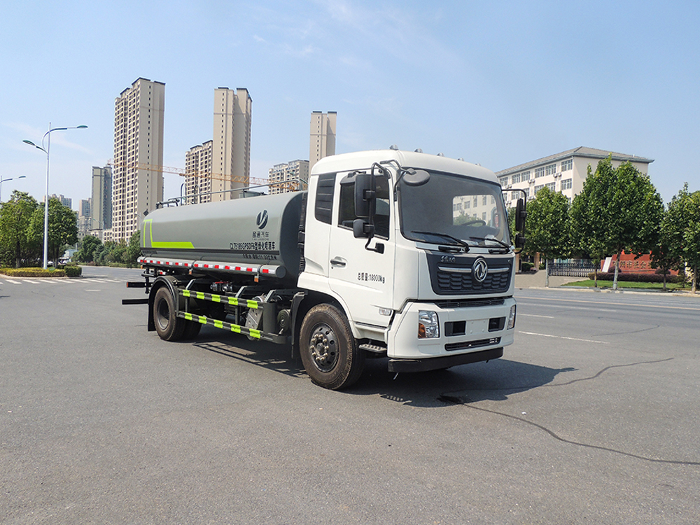 15方天錦軸距4700康機(jī)230灑水車