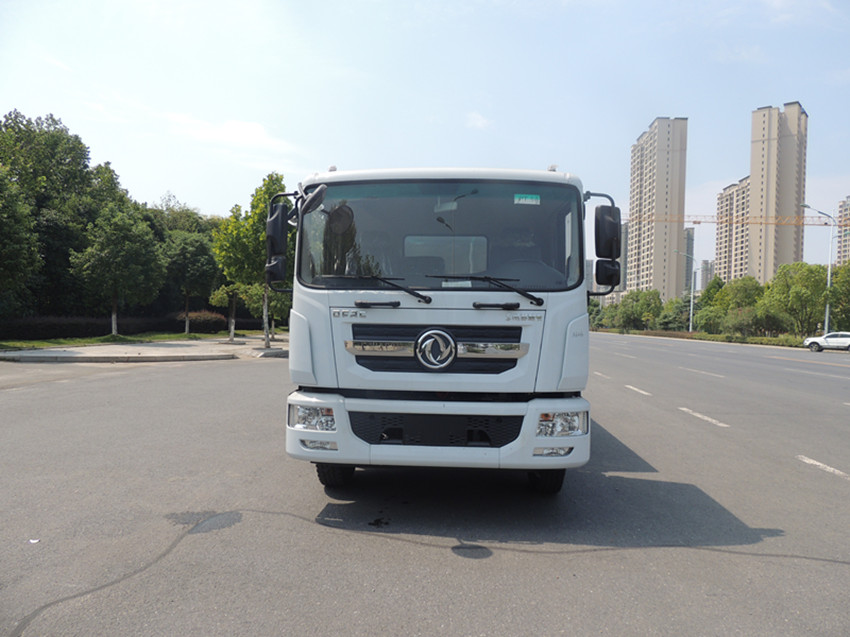 東風(fēng) D9- 12方抑塵車(chē)