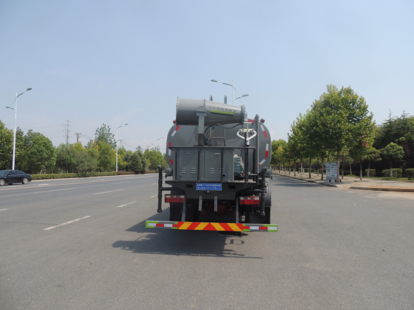 東風(fēng) D9- 12方抑塵車(chē)